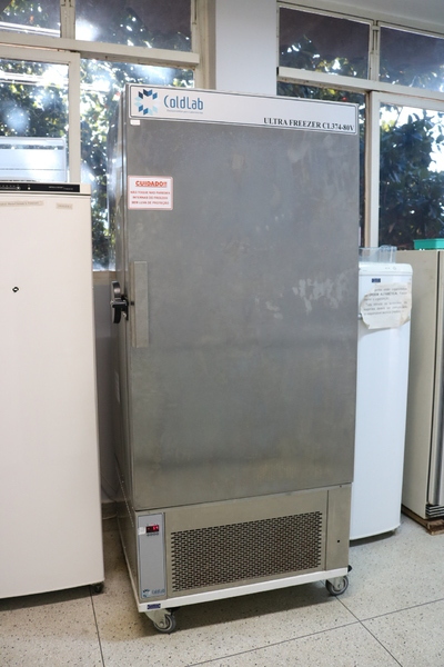 Freezer  - 80o C- marca Cold Lab, modelo CL 374 -80 V